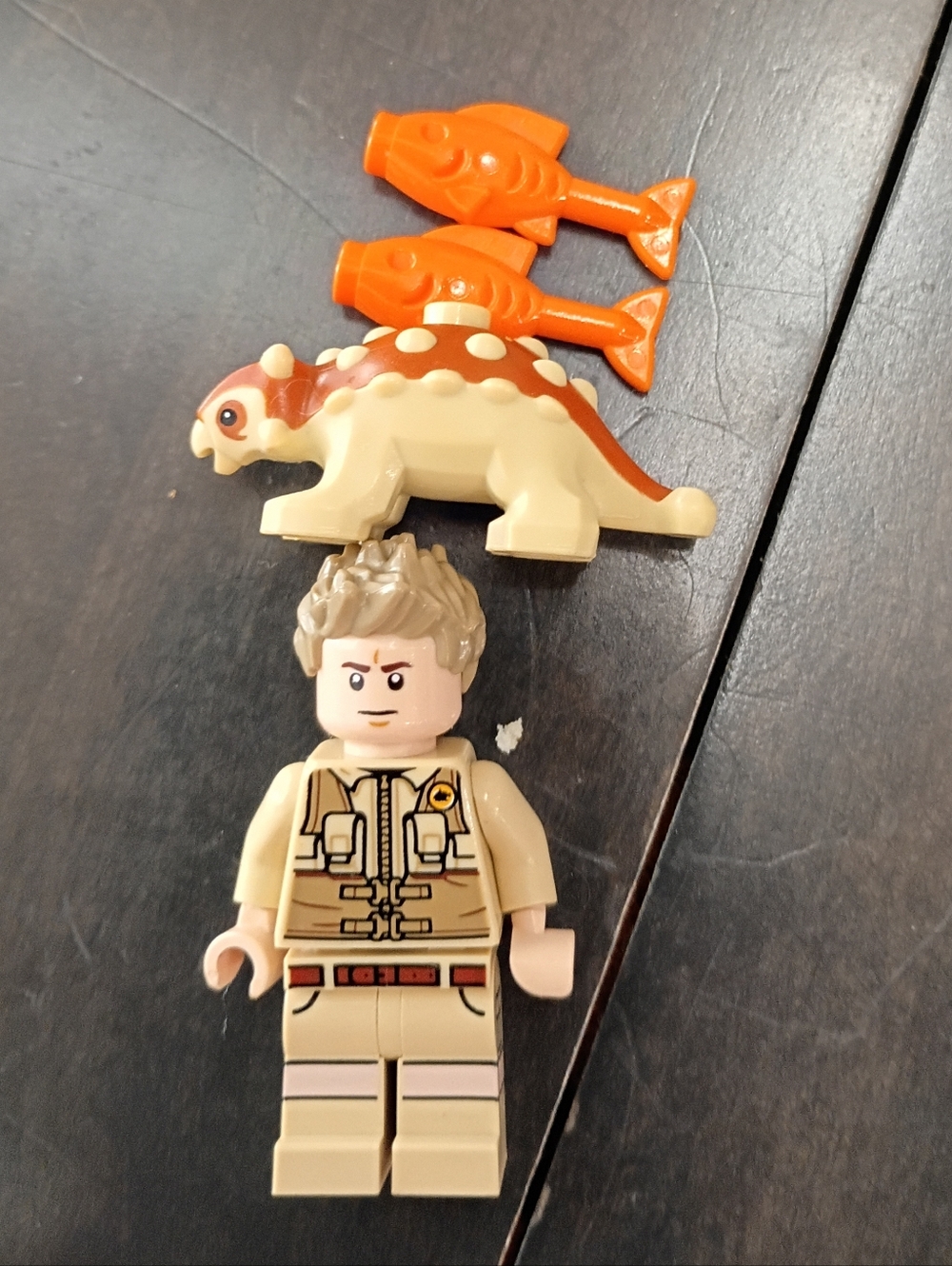 Lego Jurassic Park -Set Of Minifigure with 2 Orange Fish and Dinosaur